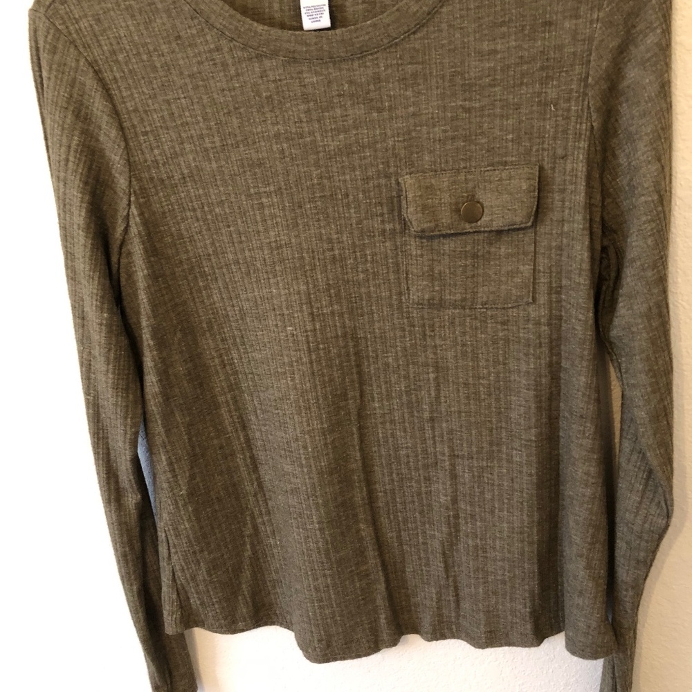 Teen girl sweater